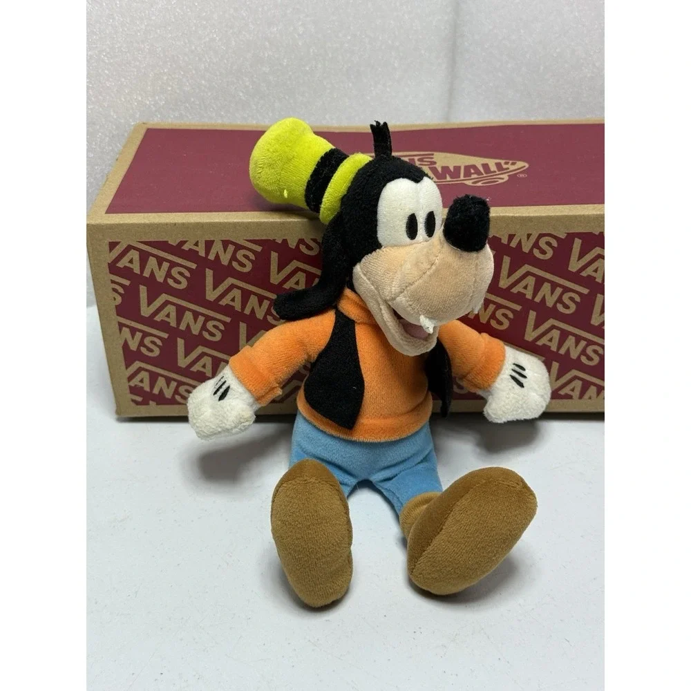Walt Disney Goofy  Super‎ Soft 9